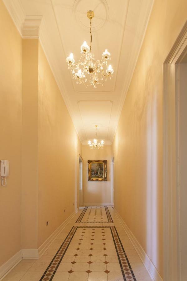 Filip'S Palace Luxurious Apartment Ljubljana Buitenkant foto
