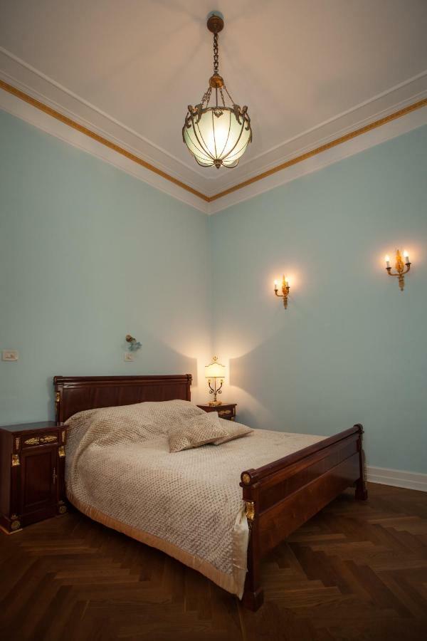 Filip'S Palace Luxurious Apartment Ljubljana Buitenkant foto