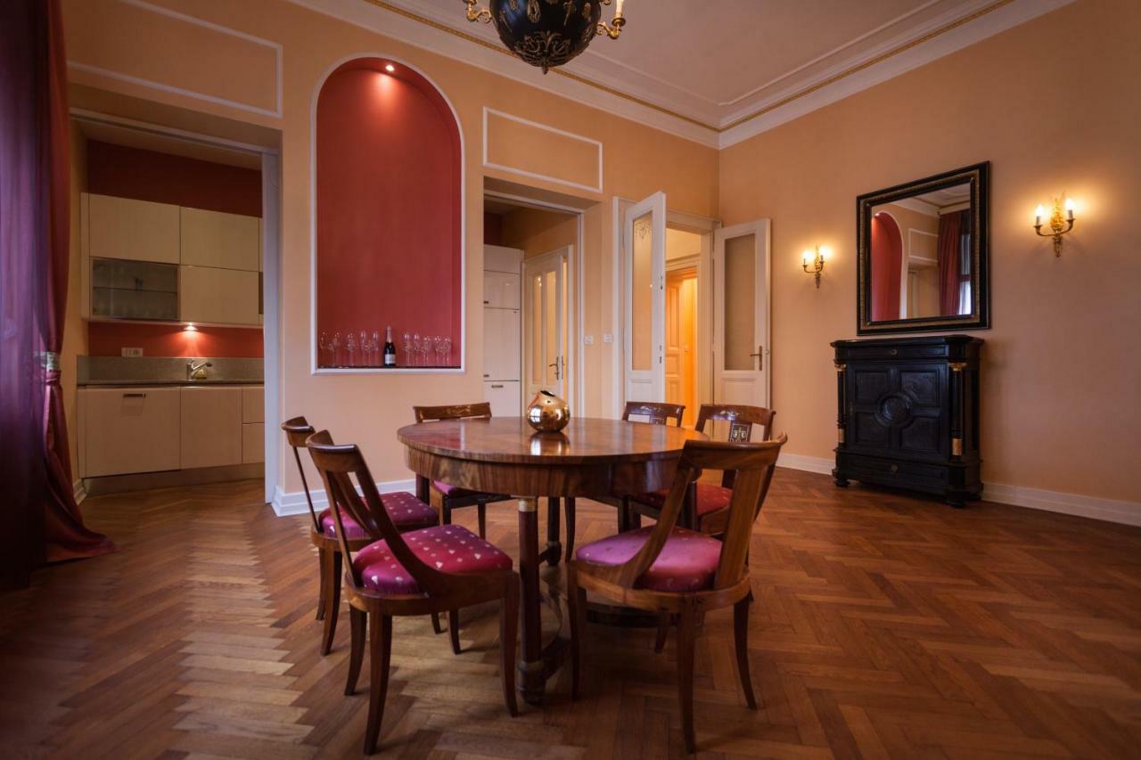 Filip'S Palace Luxurious Apartment Ljubljana Buitenkant foto
