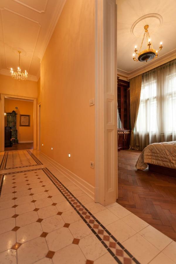 Filip'S Palace Luxurious Apartment Ljubljana Buitenkant foto