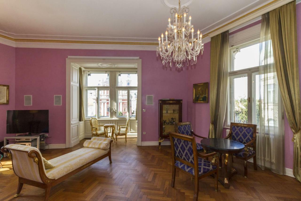 Filip'S Palace Luxurious Apartment Ljubljana Buitenkant foto