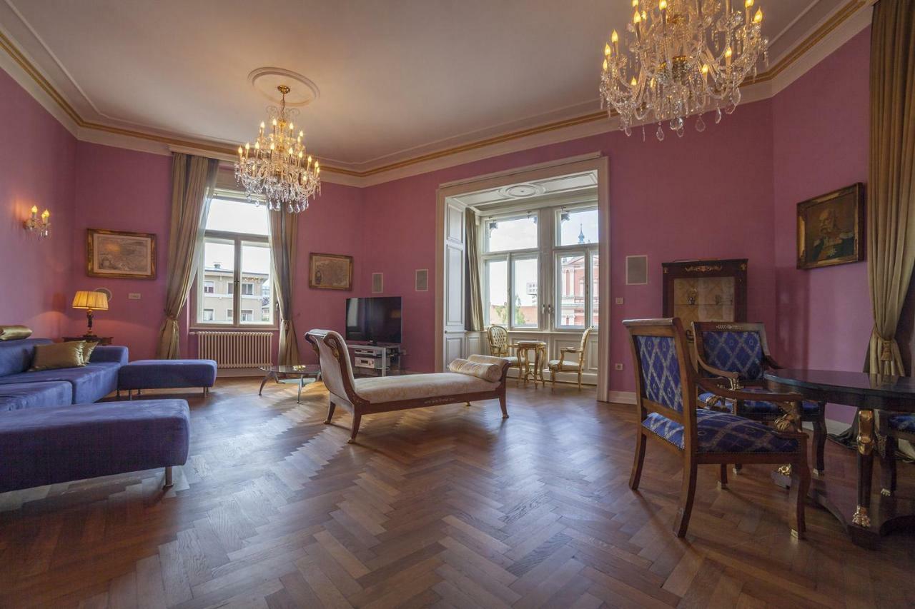 Filip'S Palace Luxurious Apartment Ljubljana Buitenkant foto