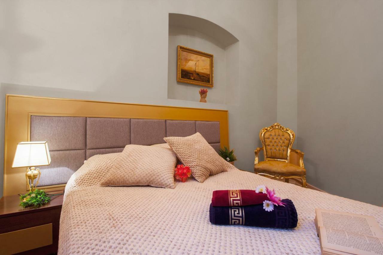 Filip'S Palace Luxurious Apartment Ljubljana Buitenkant foto