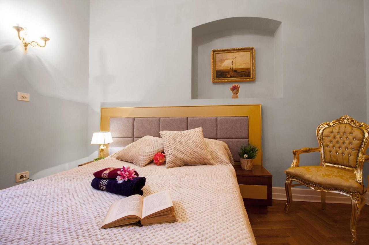 Filip'S Palace Luxurious Apartment Ljubljana Buitenkant foto